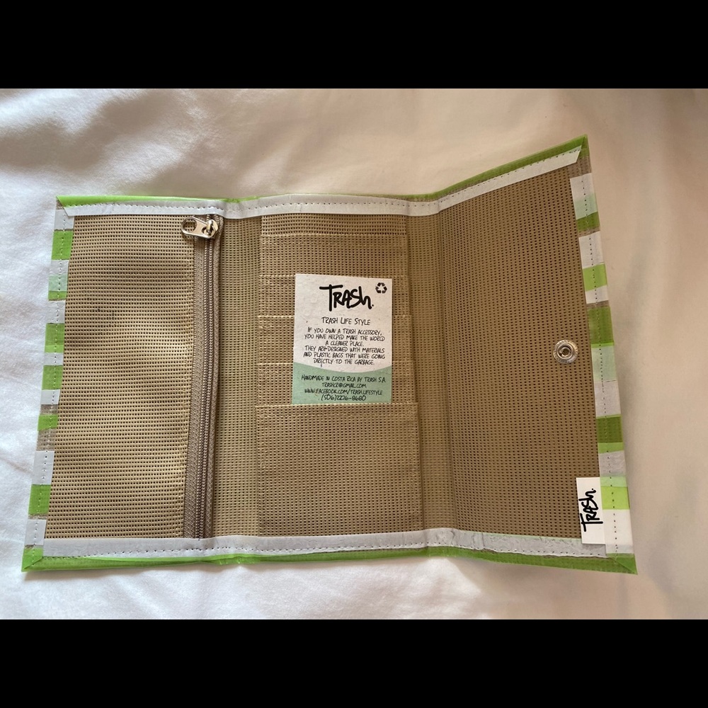 Handmade wallet from recycled materials - Picture 3 of 4